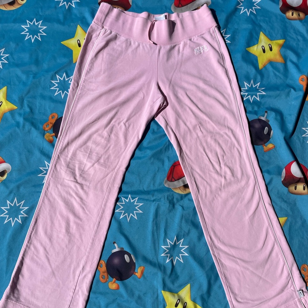 Nike Bundle Includes Two Nike Items. - image 3